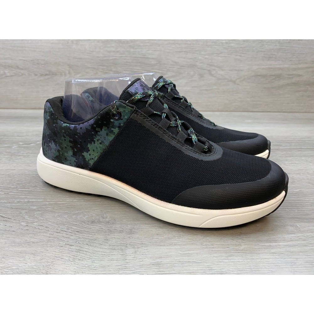 TRAQ by Alegria Jaunt Women's Black Digital Camo 8 Smart Walking Shoes